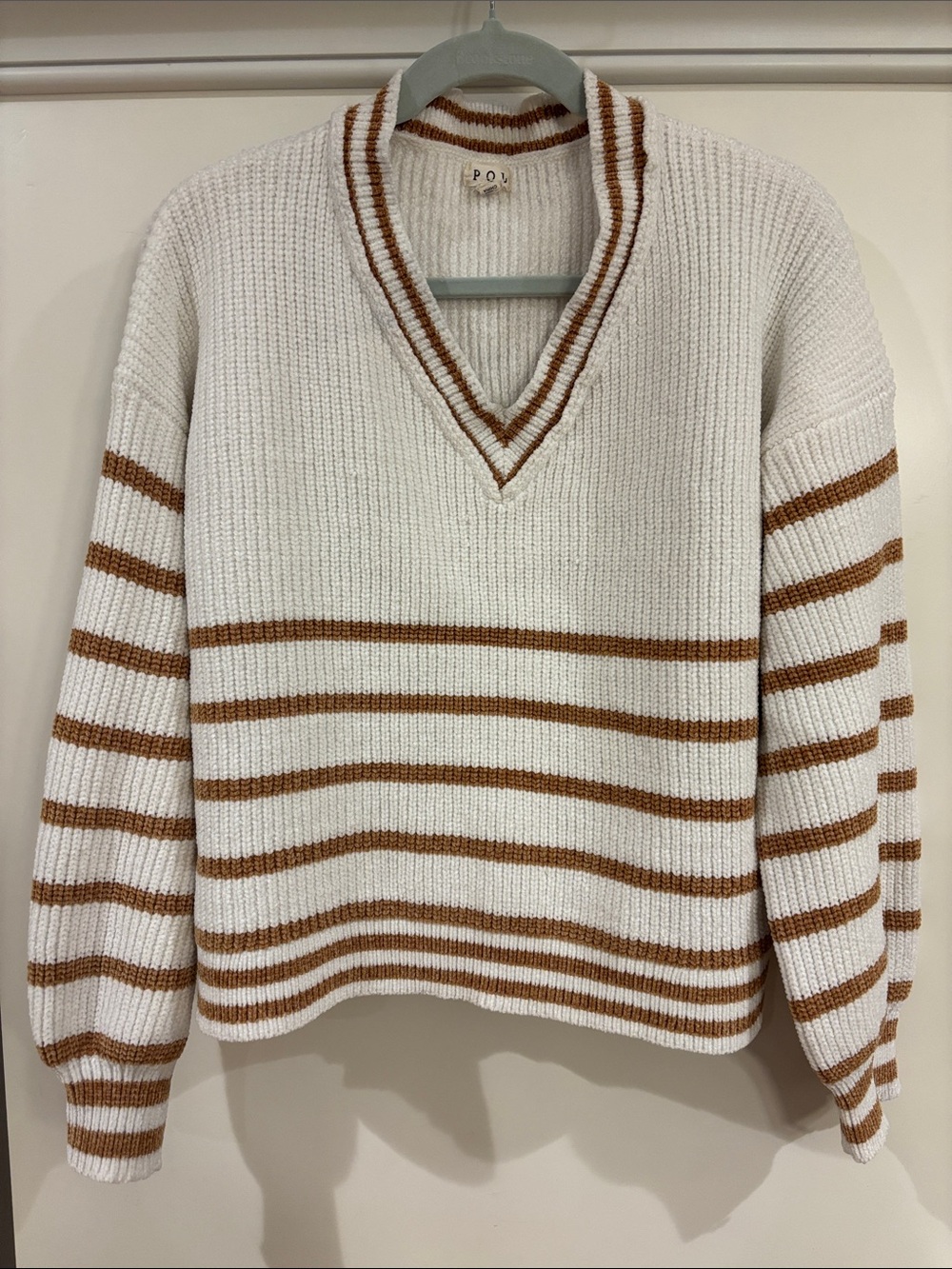 POL Striped V-Neck Sweater in White & Brown Small Oversized Balloon Sleeves